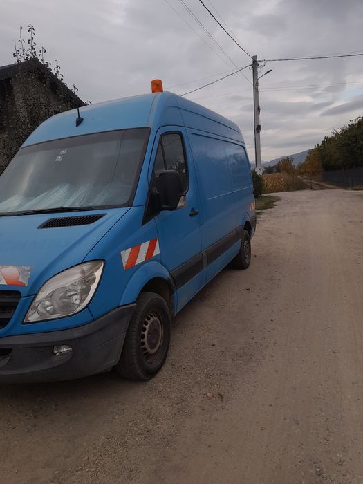 Vând Mercedes Sprinter
