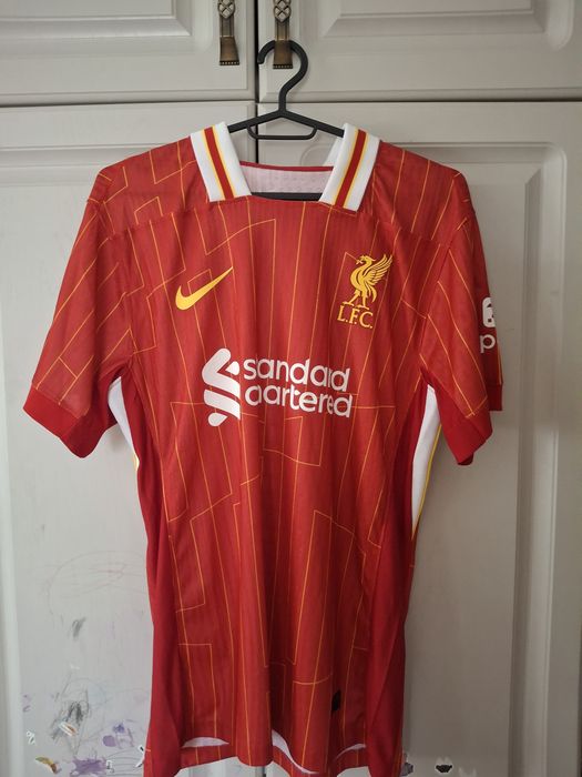 Tricou Salah semnat
