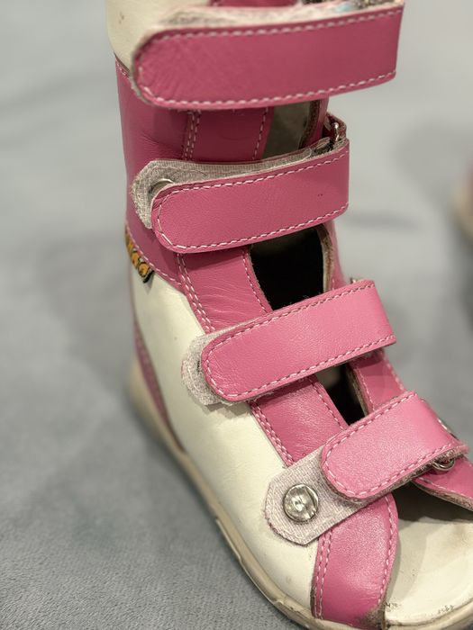 Продам ортопедические сандали