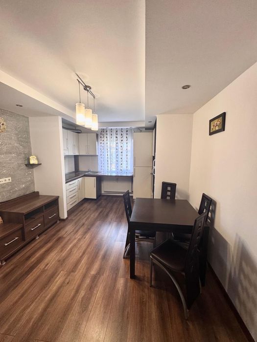 Inchiriez apartament