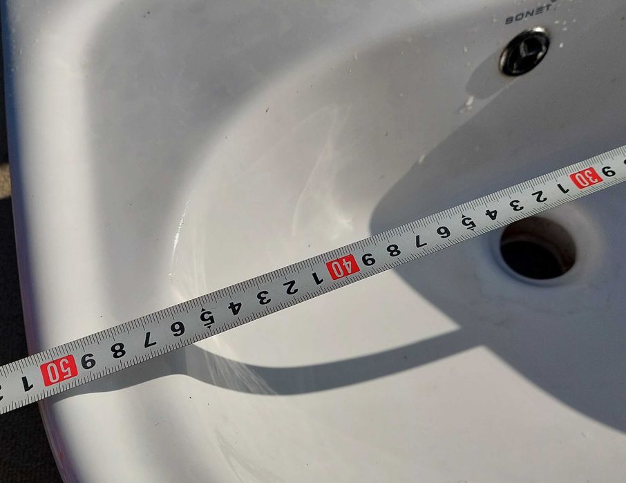 две порцеланови мивки с ботуш за 35 лв..бр.