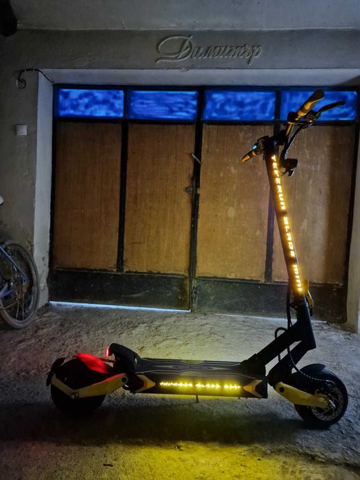 ПРОМО ЦЕНА - Високо качество електрическа тротинетка Blade mini pro 48