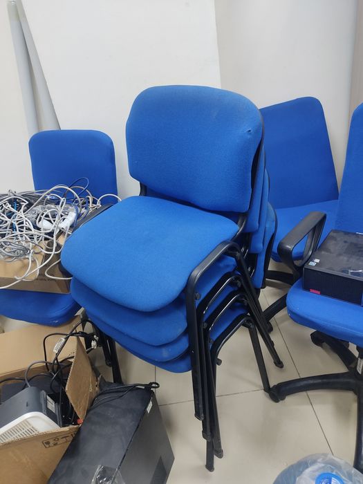 Продам офисную мебель