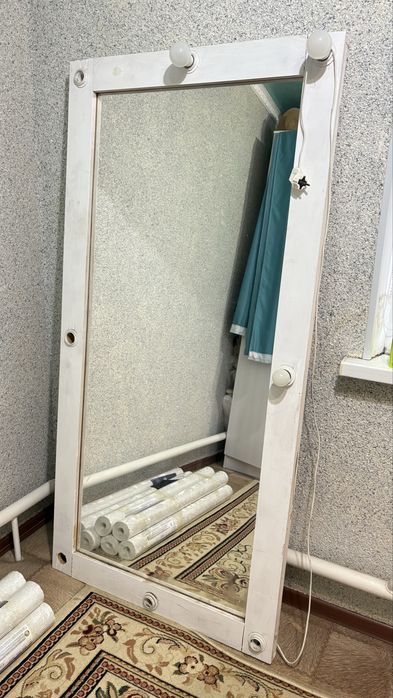 Зеркало напольное