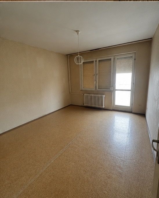Продавам апартамент в центъра