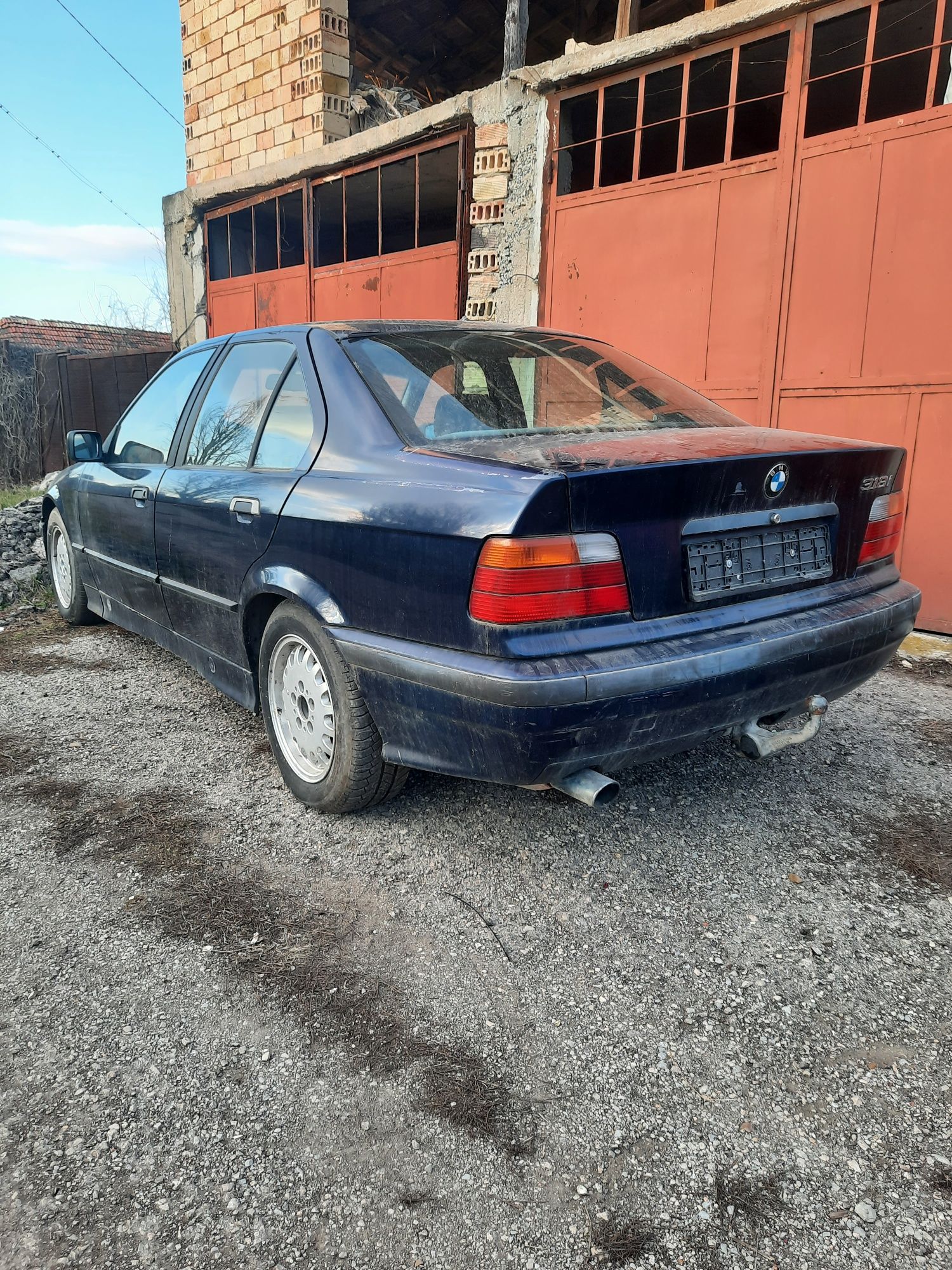 Бмв е36 на части гр. Търговище Изток 1 • OLX.bg