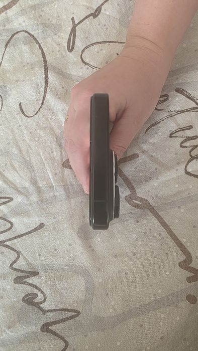 Продам IPhone 16 pro 256Gb, Black