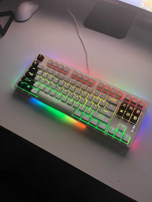 Tastatura gaming Aqirys Aludra TKL
