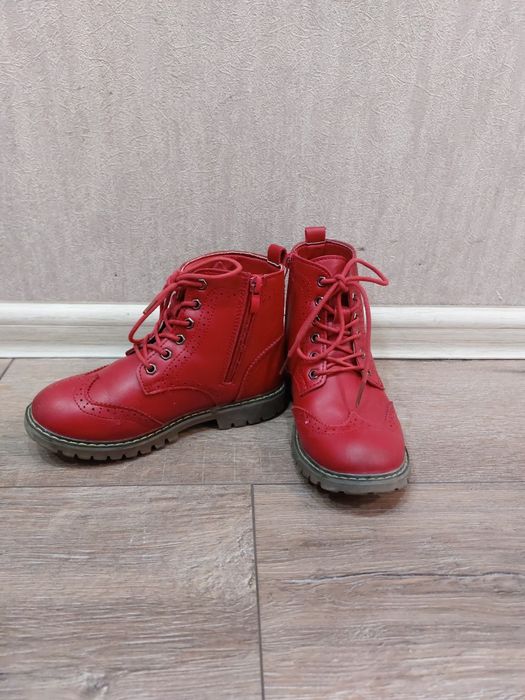 Ботинки демисезонные для девочки 33 р