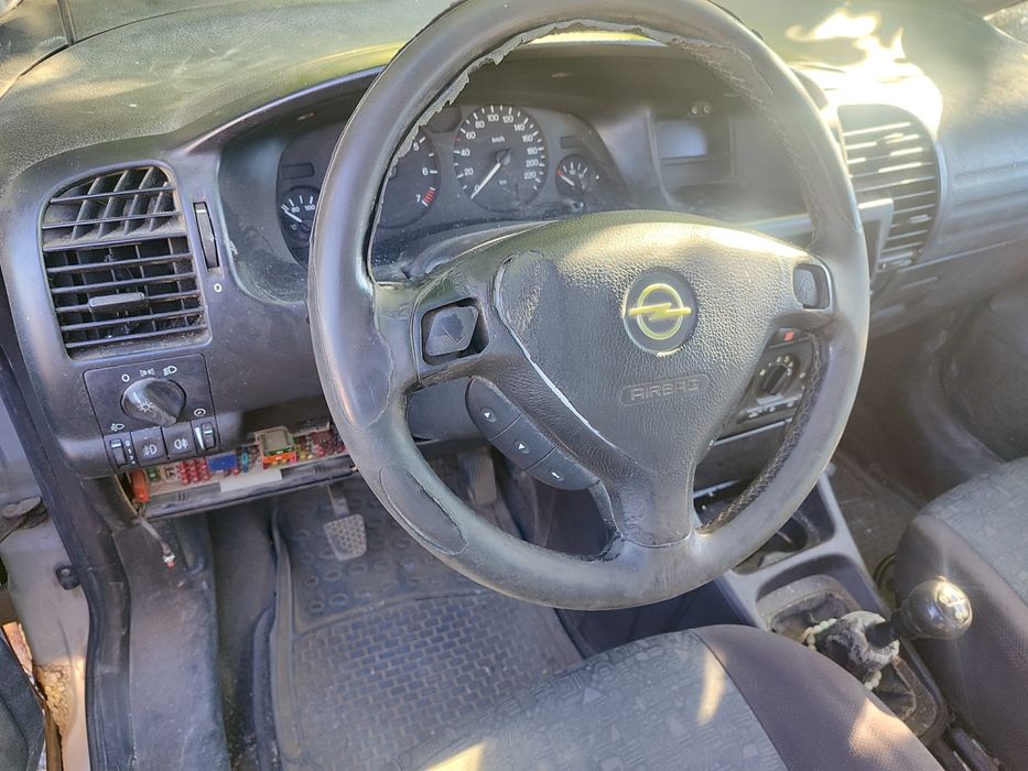 Опел Зафира 1.8 на части