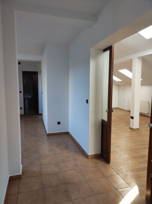 Dau în chirie casă ultracentrală în Oradea