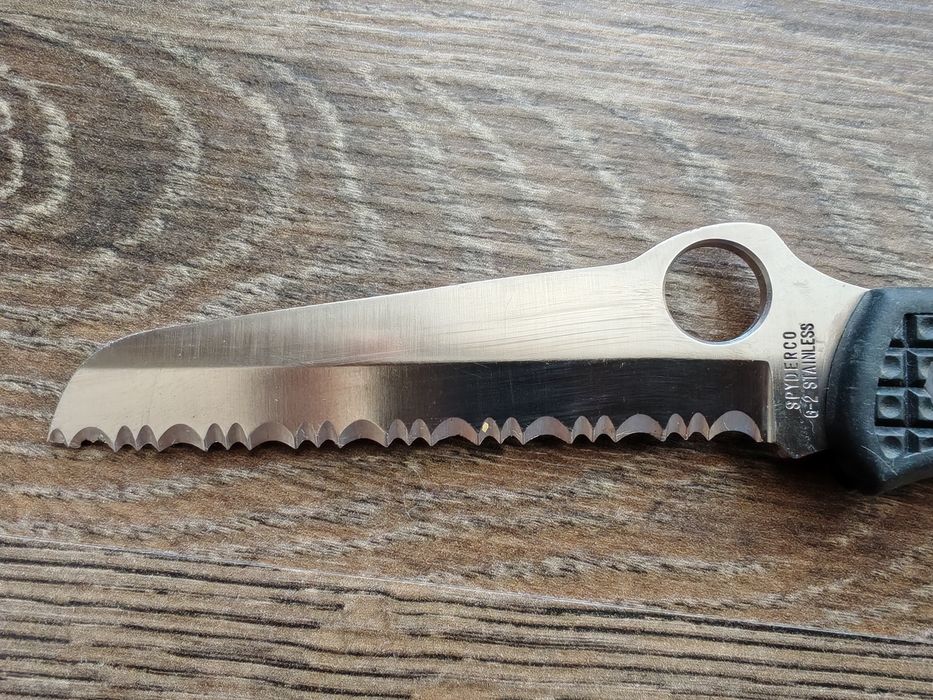 Briceag Spyderco