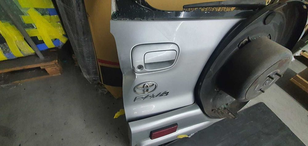 Задна врата Toyota Rav4 / Тойота