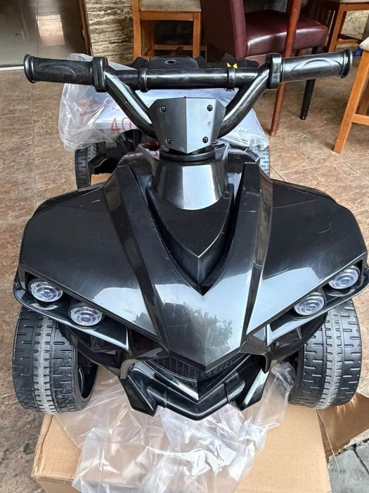 Vând ATV, copii cu vârsta până în 4 ani