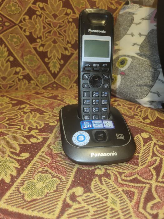 Продам телефон и машинку