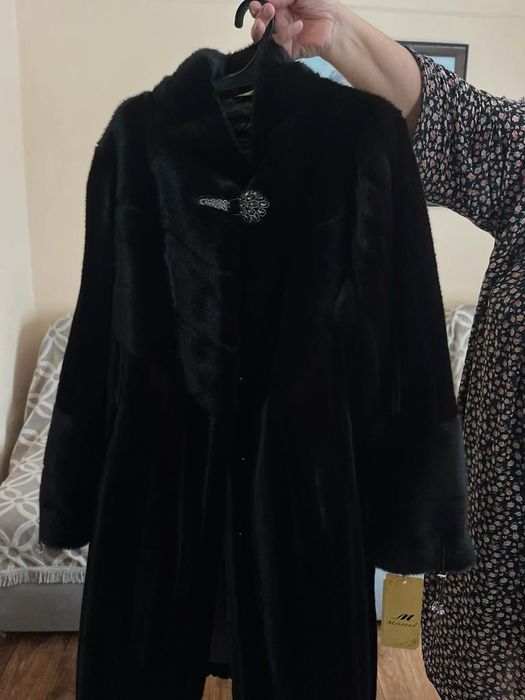 Продам норковую шубу