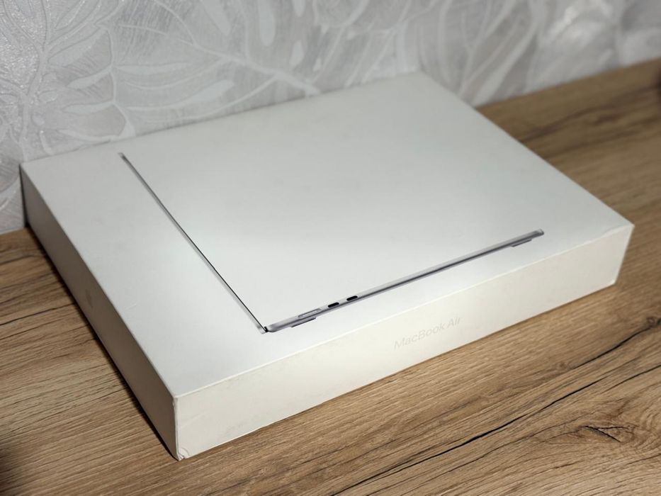 Ноутбук MacBook air 15