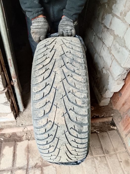 Продам Шина 265/65R17
