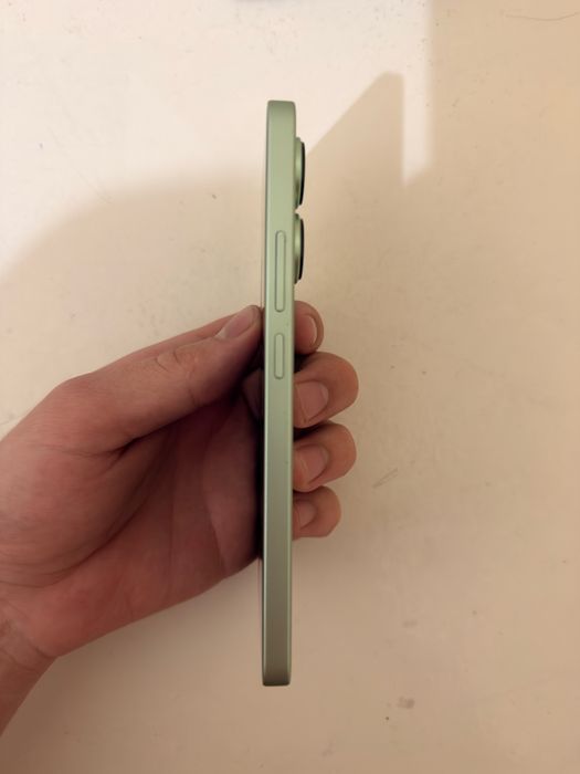 Redmi Note 13 (6/128 GB) vashe ideal telfon umuman aybi yoq !!!