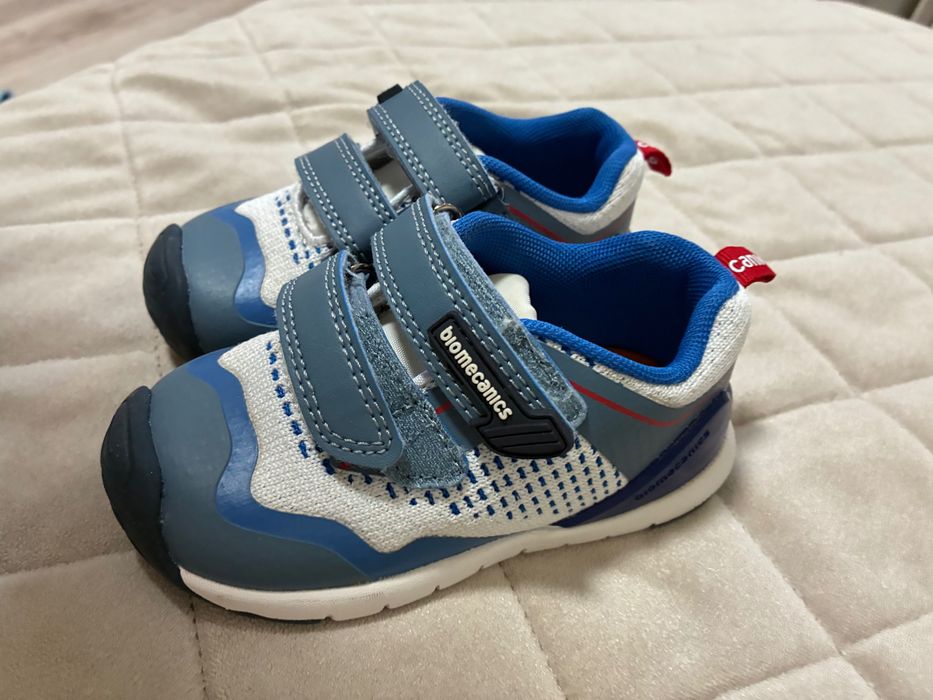 Кроссовки Biomecanics, 23 размер