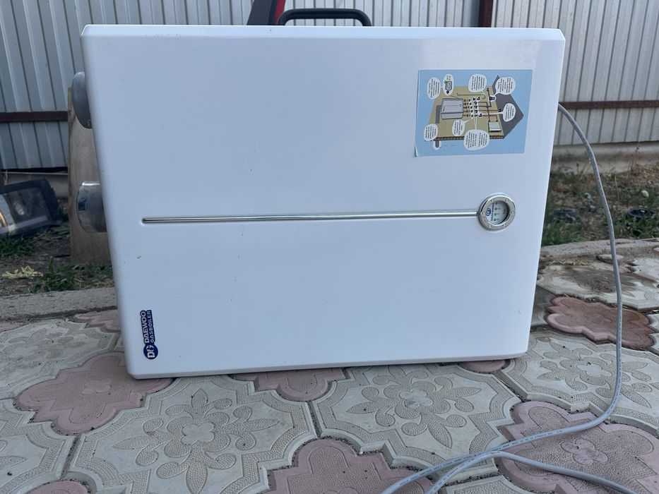 Продам навесной газовый кател дэуу