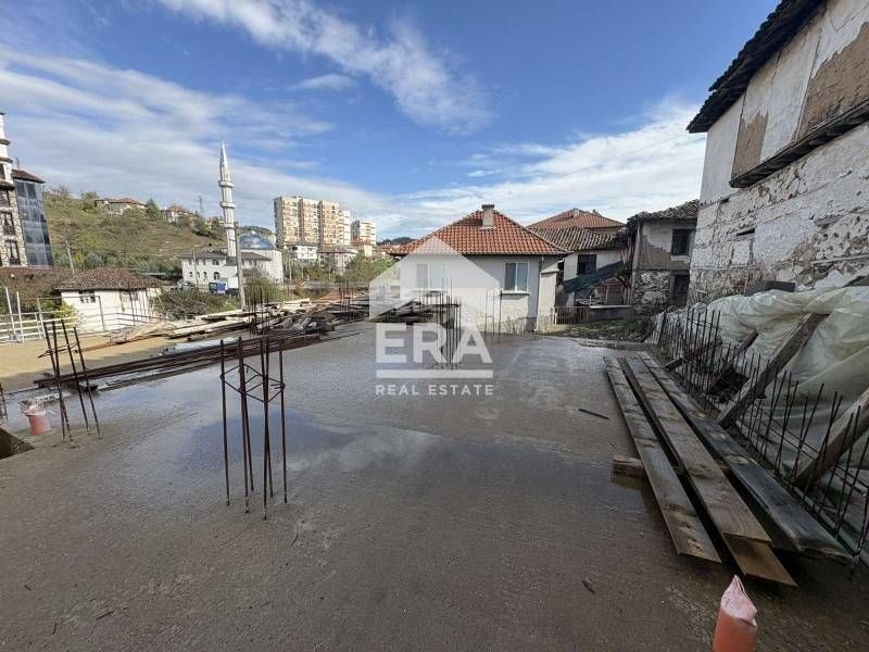 Имот в Златоград – отлична възможност за строеж или складово помещение