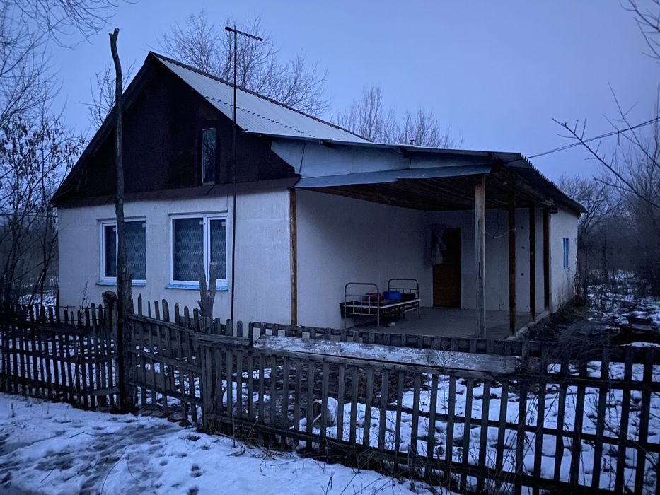 Продам дачный увасток в деркуле 6 соток