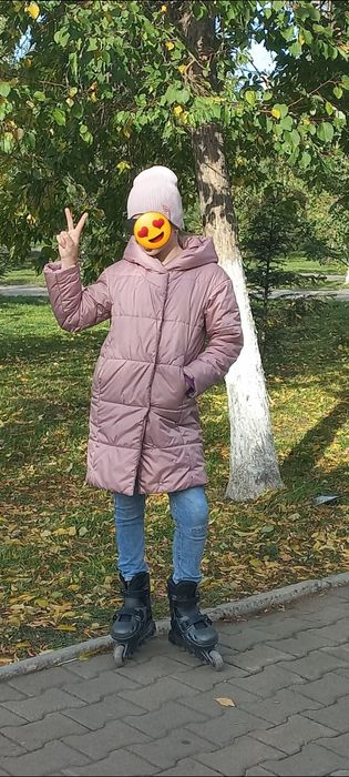 Демисезонное пальто на девочку.