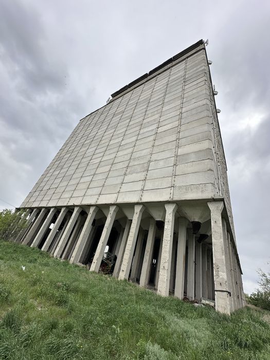 Продам здание на разбор