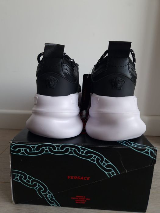 Ver.sace Chain Reaction - alb/negru - Marimea 43 - Cadoul Ideal-Urgent