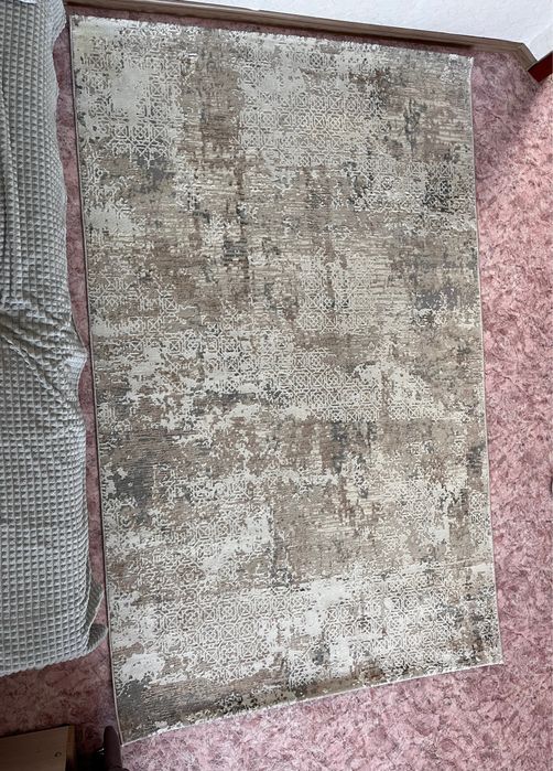 Продам ковер 1.5*2.3