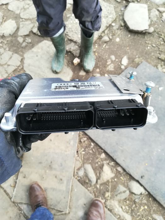 Vând ECU Audi A4 B6 1.9 TDI AVF 11.2004