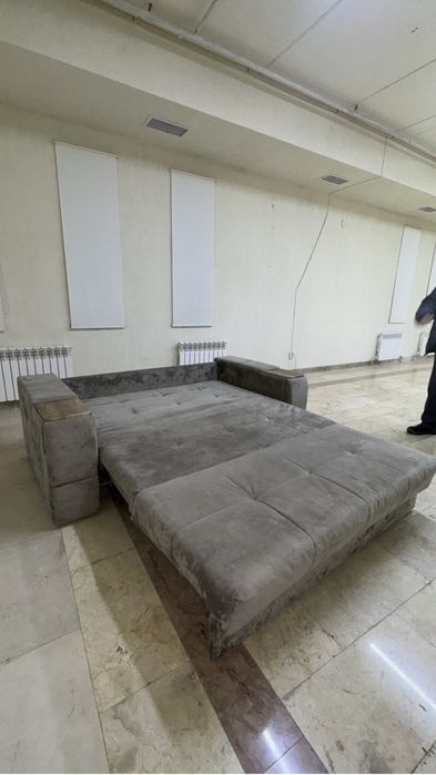 Б/у диван в хорошем состоянии