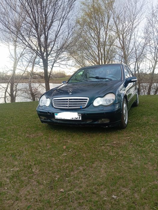 Мерседес бенц 203