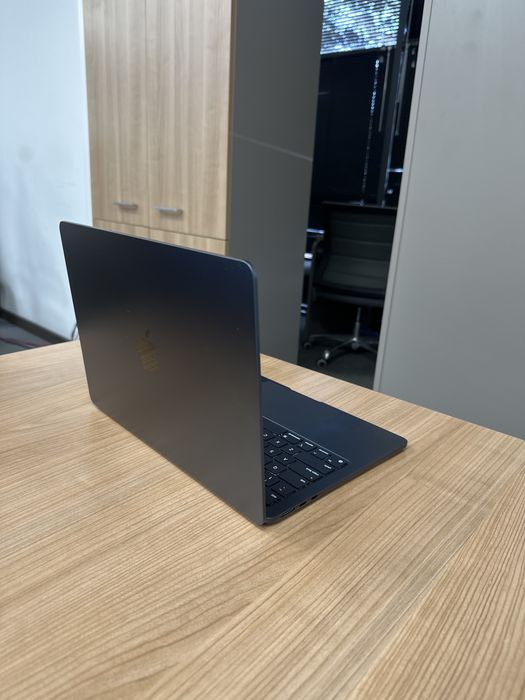 MacBook air M3 2022