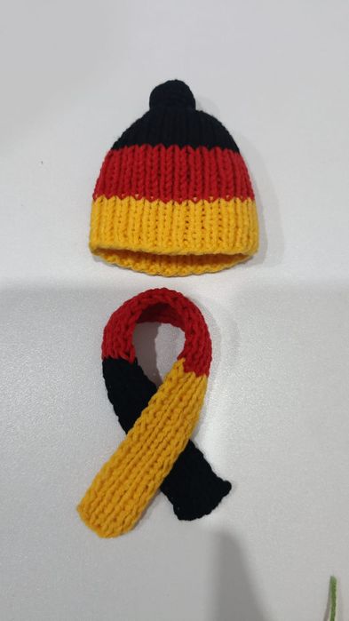 Шапочки на знач Мерседес