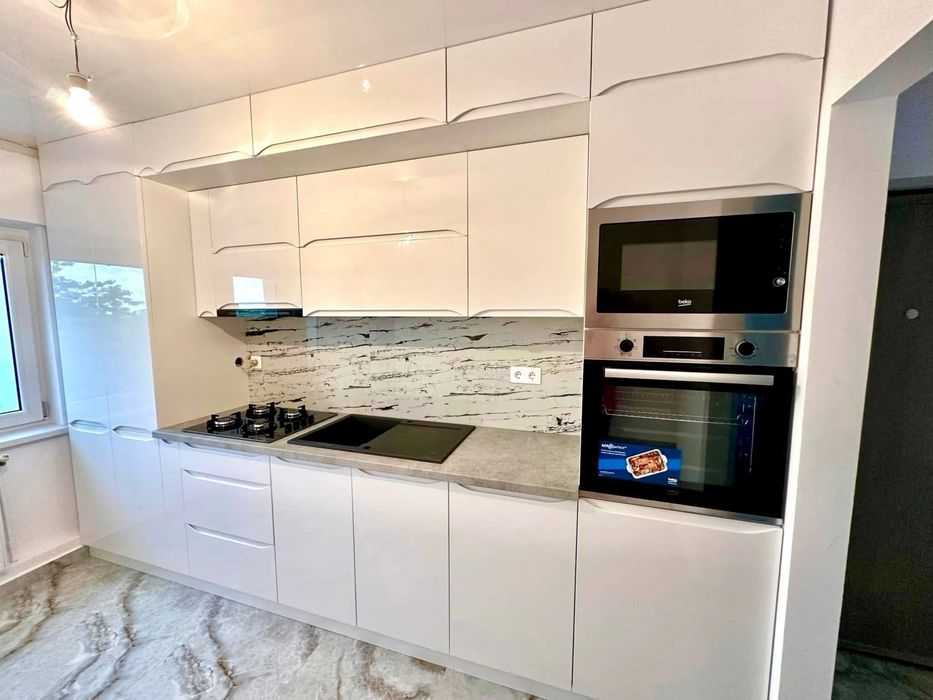 Execut mobilier la comandă