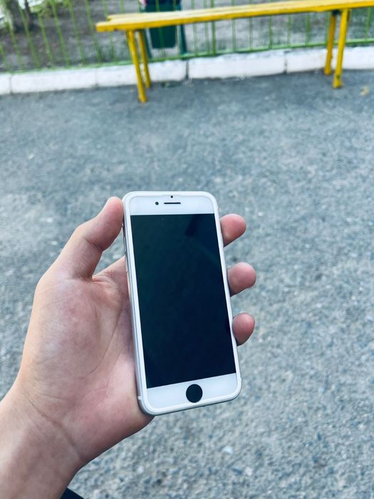 Iphone se 2020 сатылады