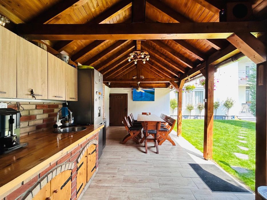 Vand casa în Sântandrei