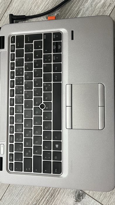 Продавам HP EliteBook 725 G4
