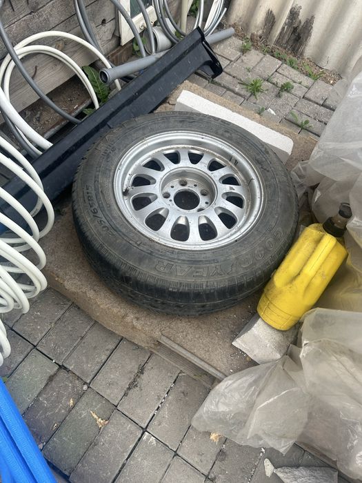 Продам запаску на бмв