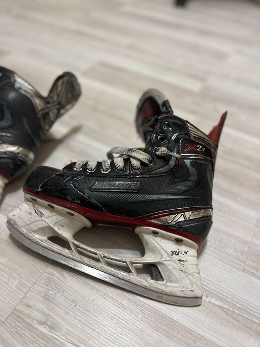 Продам коньки дёшево размер 5