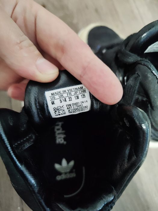 Продам красовки детские