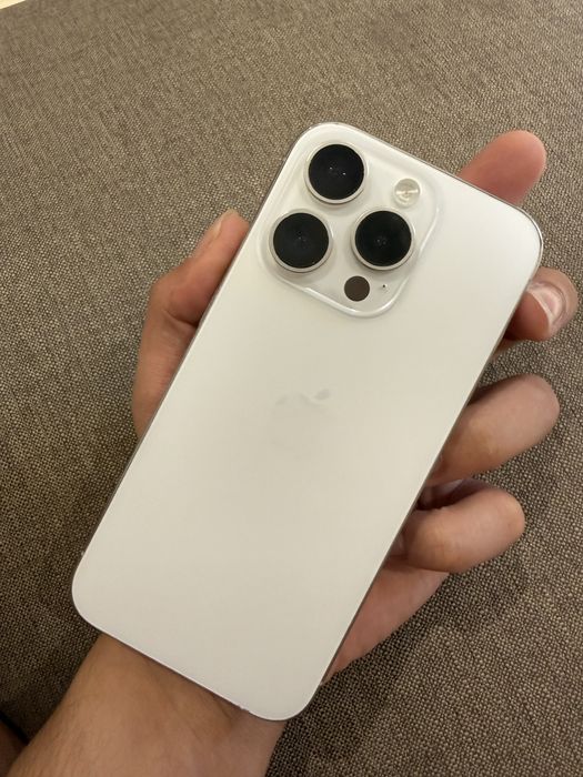 Iphone 15 pro 128 gb 75%