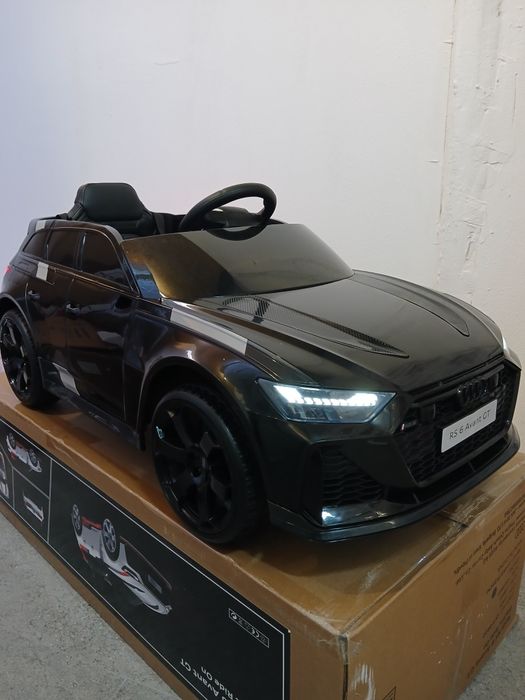 Ново!Промоция!Акумулаторен джип AUDI RS6 Avant GT с меки гуми,кожена седалка 12волта