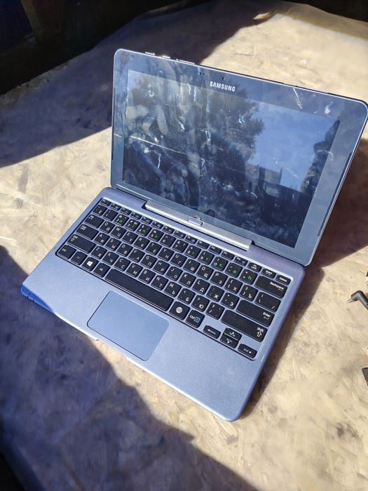 Продам планшет самсунг