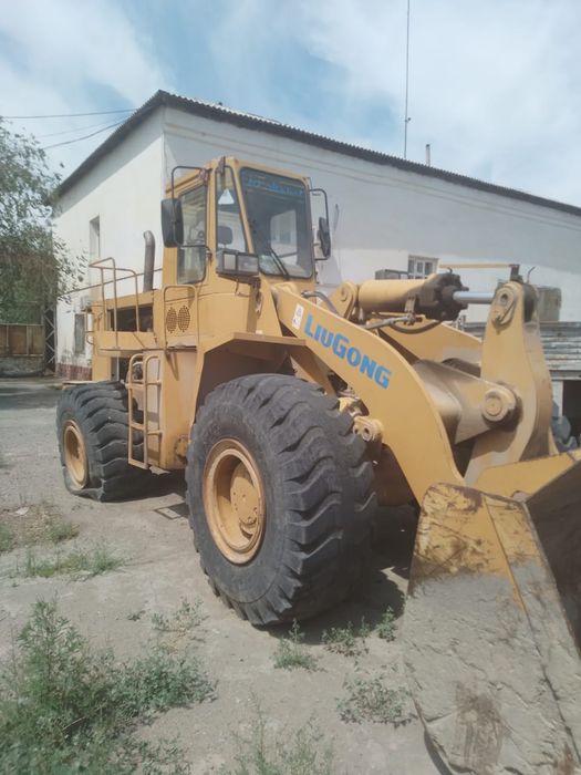 Погрузчик продаётся