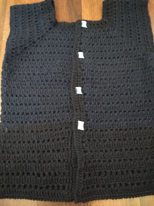 Вязанные одежды до4-5лет. Вязанные пятки размер до 40