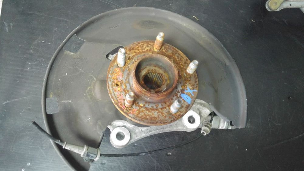 Fuzeta dreapta fata opel astra j sport 13248529rh