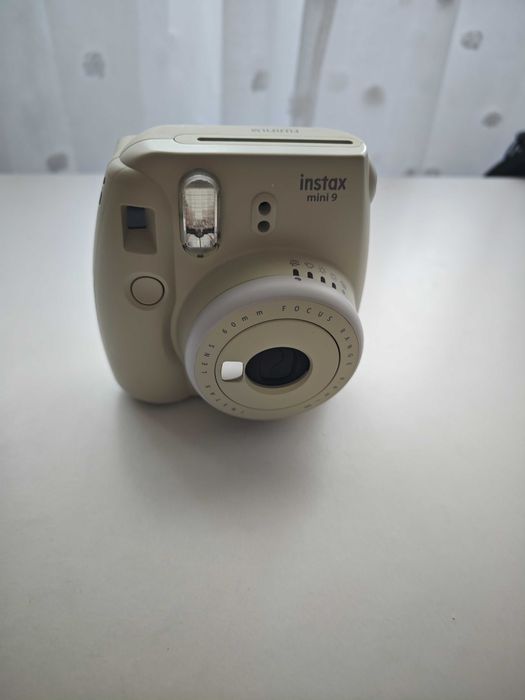 Aparat foto instant